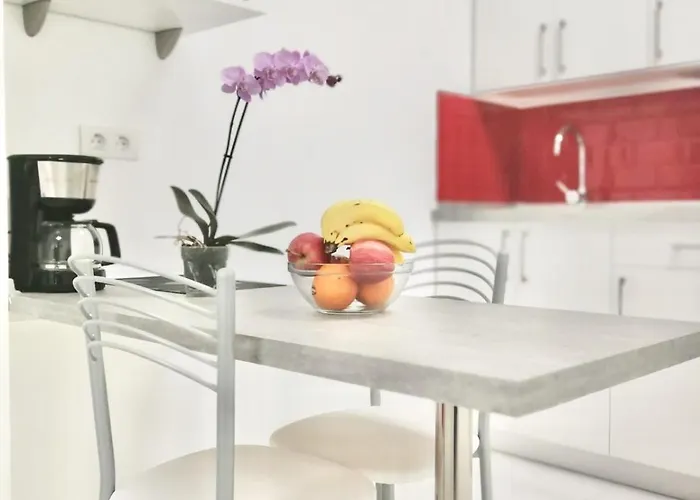 Hfg Loft Moderno Con Terraza En Calle Peatonal Junto A Canteras *