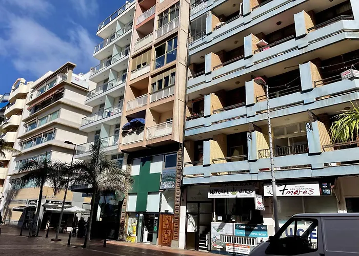 Hfg Loft Moderno Con Terraza En Calle Peatonal Junto A Canteras *