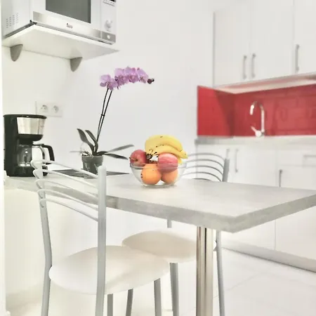 Hfg Loft Moderno Con Terraza En Calle Peatonal Junto A Canteras *